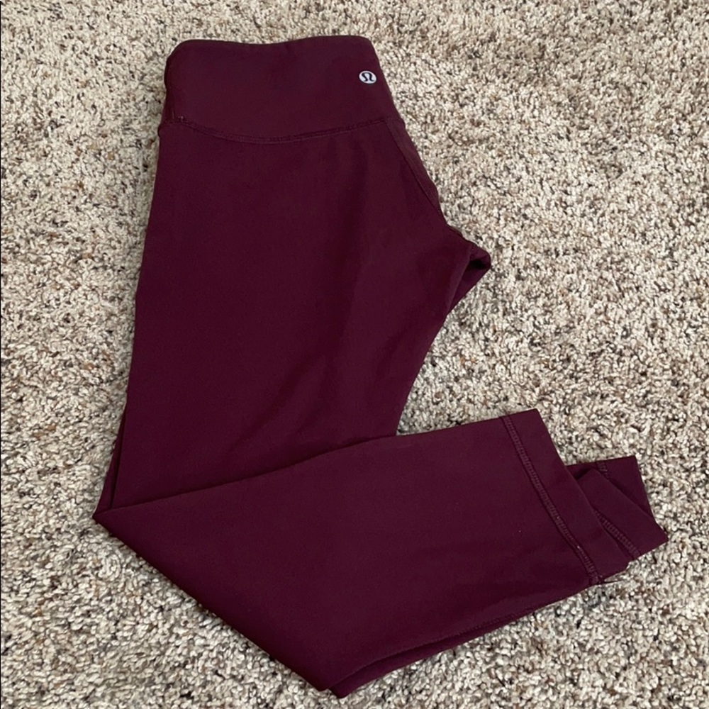 Lululemon size 4 Capri leggings